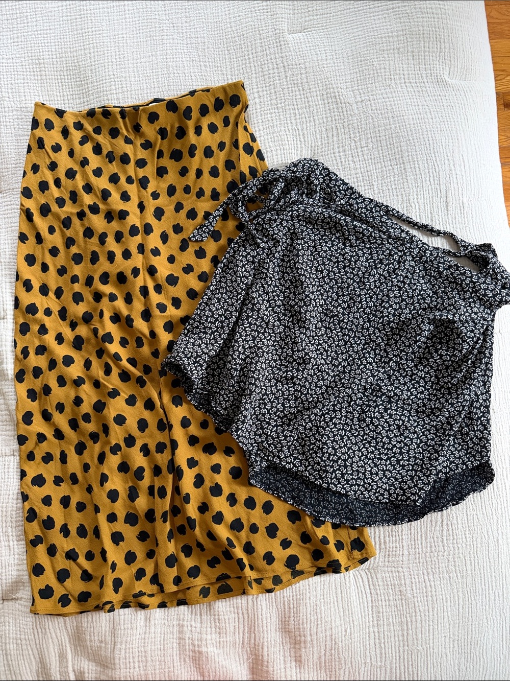 Bundle of two Madewel Skirts